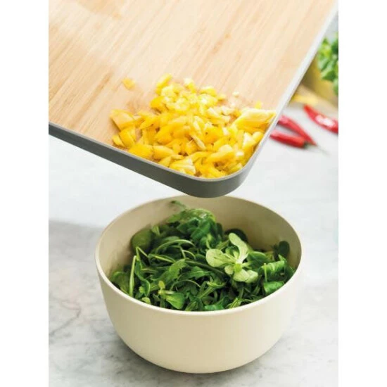 BergHOFF Leo 16.25" Bamboo Cutting Board Anti-Slip, Gray Knives & Cutting Boards Default Title 5 BergHOFF Leo 16.25" Bamboo Cutting Board Anti-Slip, Gray Knives & Cutting Boards Default Title - Image 3