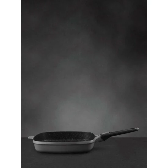 BergHOFF GEM 11" Non-Stick Grill Pan, Grey Pots & Pans 7 BergHOFF GEM 11" Non-Stick Grill Pan, Grey Pots & Pans - Image 5