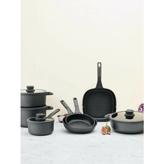 BergHOFF Stone 8" Non-stick Fry Pan, 1.3Qt Pots & Pans Black BergHOFF Stone 8" Non-stick Fry Pan, 1.3Qt Pots & Pans Black -BergHOFF shop unnamed file 1981