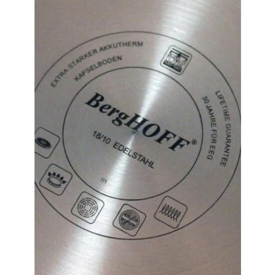 BergHOFF Manhattan 8" Stainless Steel 8" 1.2QT Pots & Pans 4 BergHOFF Manhattan 8" Stainless Steel 8" 1.2QT Pots & Pans - Image 2