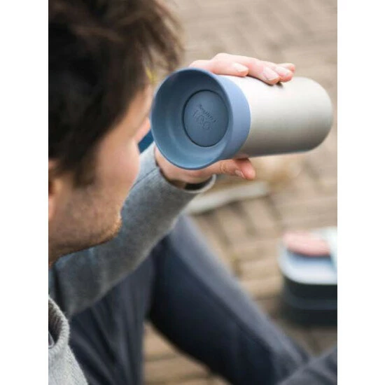 BergHOFF Leo 11.2oz 18/10 Stainless Steel Thermal Mug, Blue Reusables 5 BergHOFF Leo 11.2oz 18/10 Stainless Steel Thermal Mug, Blue Reusables - Image 3